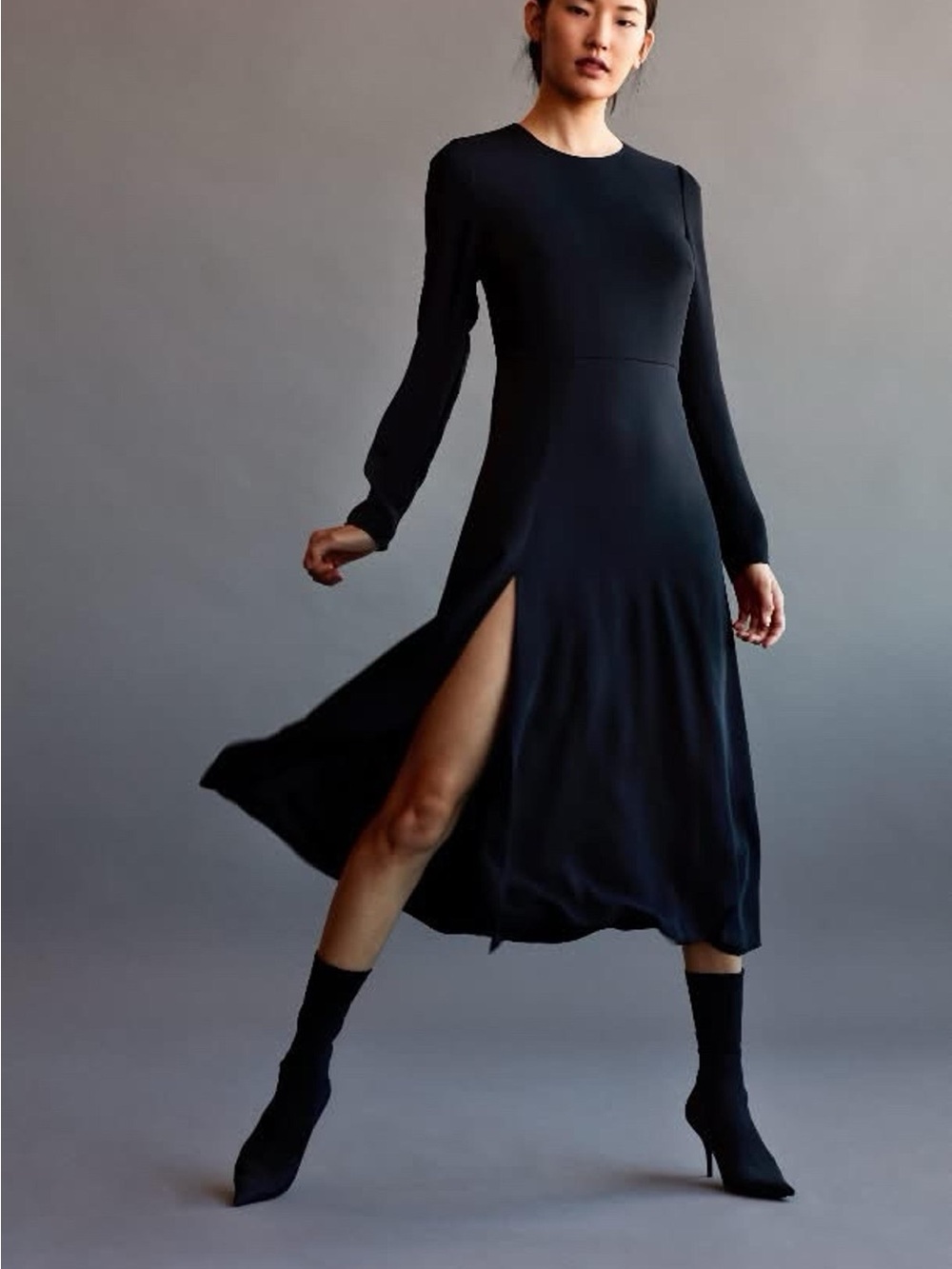Babaton Black Long-Sleeve Hamptons Midi Dress